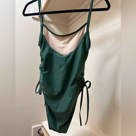 Gnash Swim -green size six - Picture 2 of 7